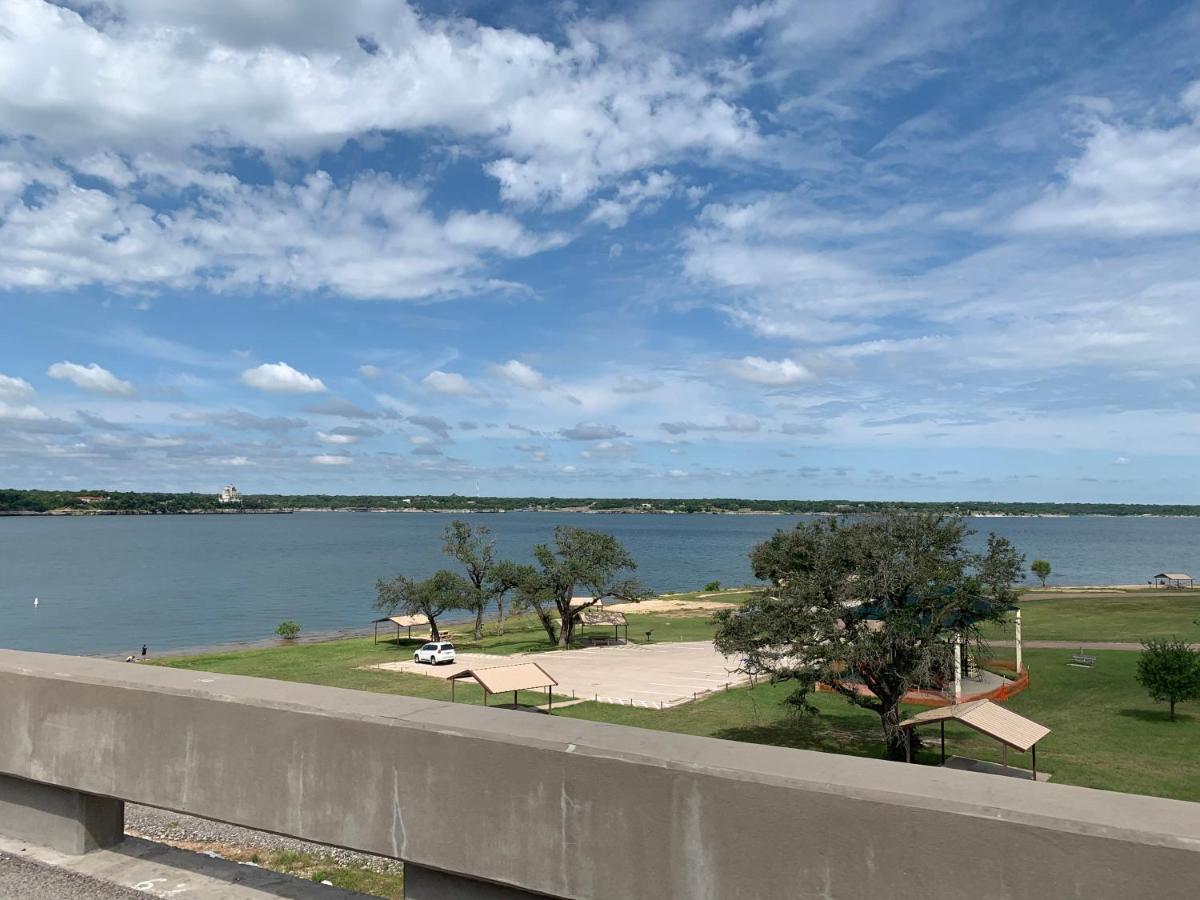 Lake Whitney Log Cabin Lakewood Harbor 外观 照片