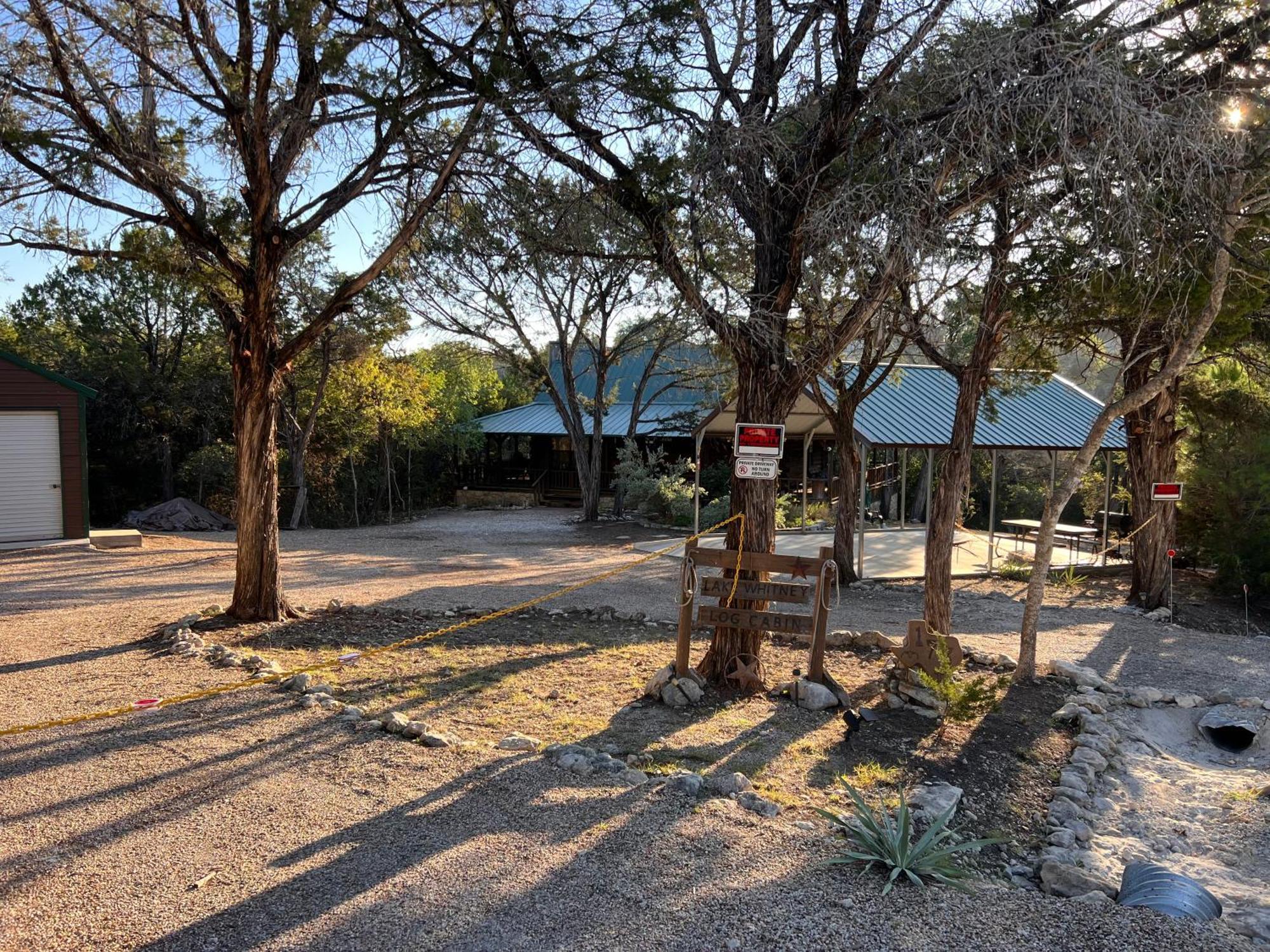 Lake Whitney Log Cabin Lakewood Harbor 外观 照片